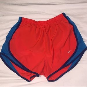 Women’s Nike Tempo Shorts Size Smal